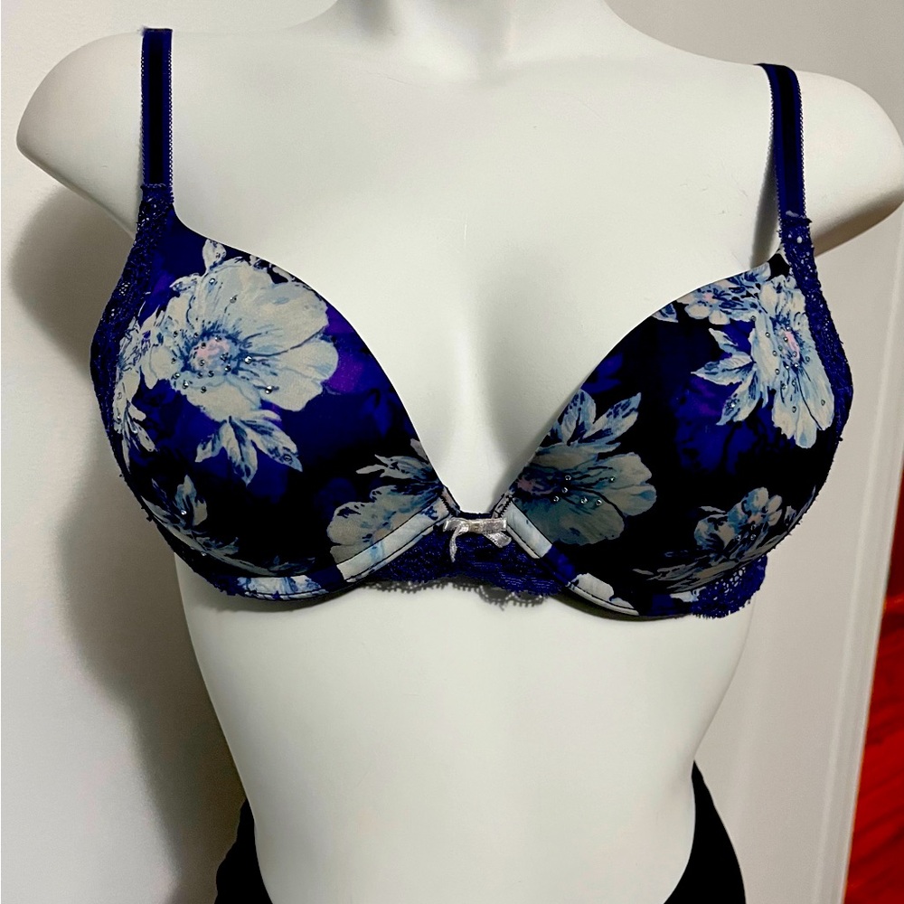 Victoria's Secret Floral Studded Lace Blue Nave Bra Push up Size 34B